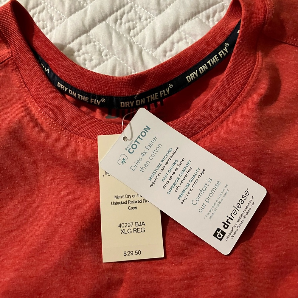 NWT Duluth Trading Co Relaxed Fit Longtail Red Pocket T Shirt Men Size XL